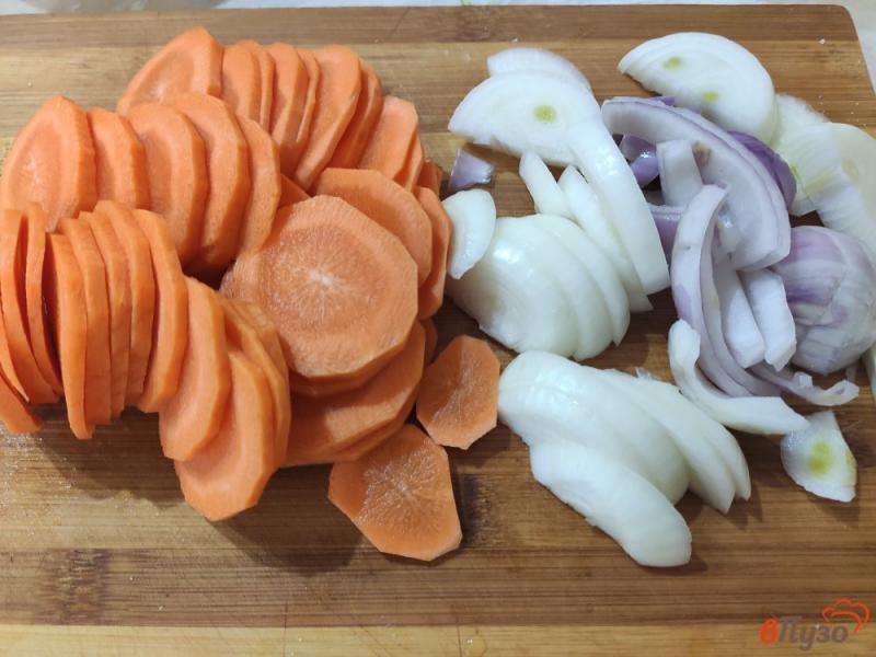 Фото приготовление рецепта: Картофель запечённый в рукаве с овощами и мясом шаг №2