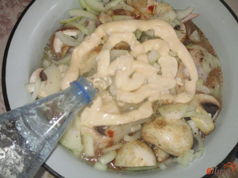 Фото приготовление рецепта: Шашлык куриный с грибами шаг №3