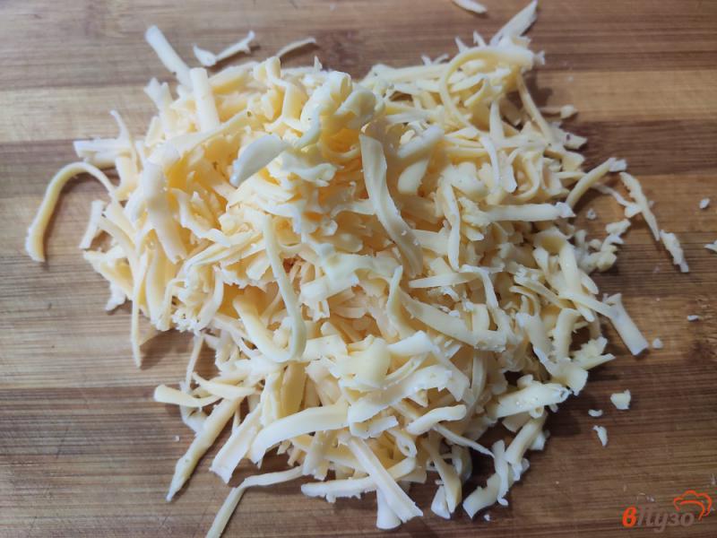 Фото приготовление рецепта: Салат из цветной капусты с кукурузой и сыром шаг №2