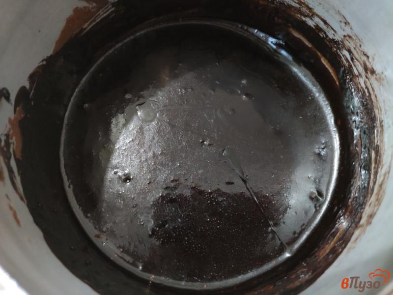 Фото приготовление рецепта: Пирог с шоколадом и вишней шаг №2
