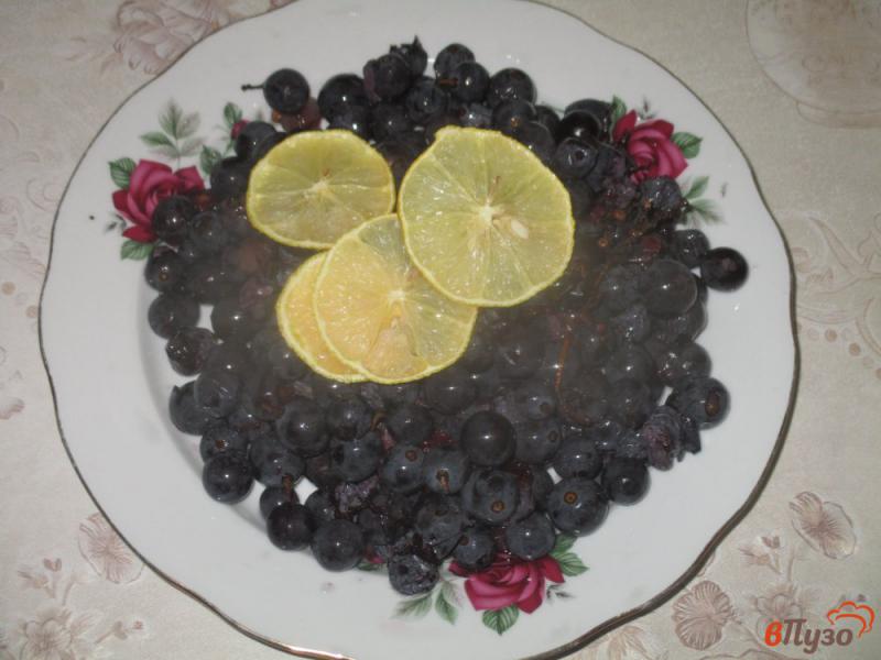 Фото приготовление рецепта: Компот виноградный с лимоном шаг №1