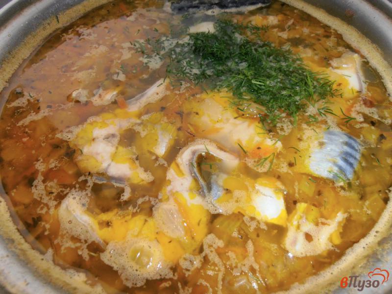 Фото приготовление рецепта: Суп картофельный со скумбрией шаг №8