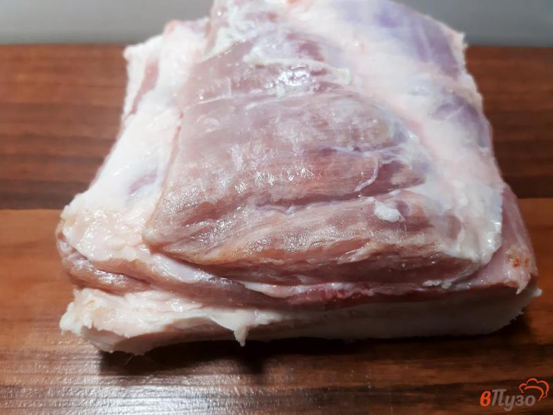 Фото приготовление рецепта: Подчеревок свиной с оливками шаг №1