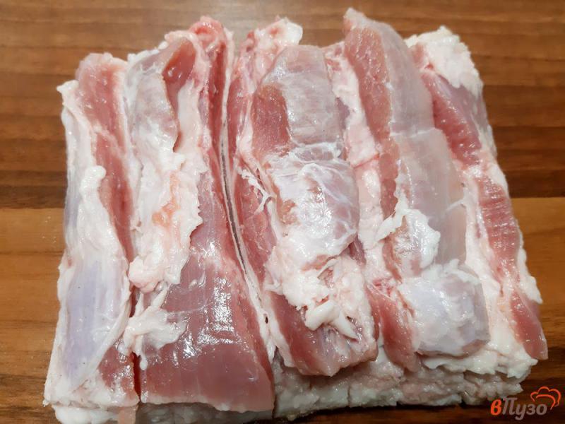 Фото приготовление рецепта: Подчеревок свиной с оливками шаг №2