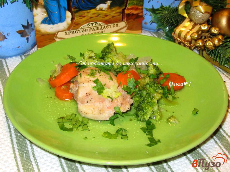 Фото приготовление рецепта: Курица с морковью и брокколи в мультиварке шаг №6