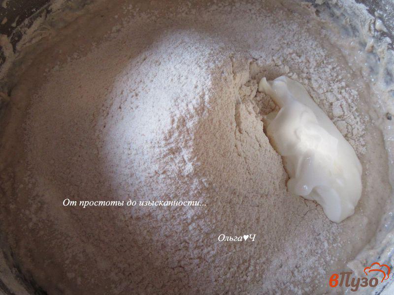 Фото приготовление рецепта: Цельнозерновой молочный хлеб на сметане шаг №2