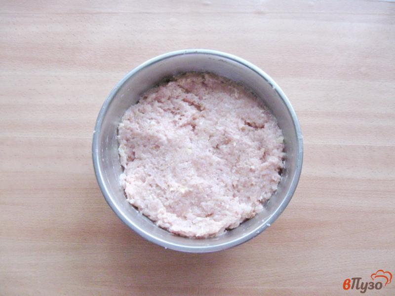 Фото приготовление рецепта: Тефтели  из свинины и курицы в сметанном соусе шаг №2