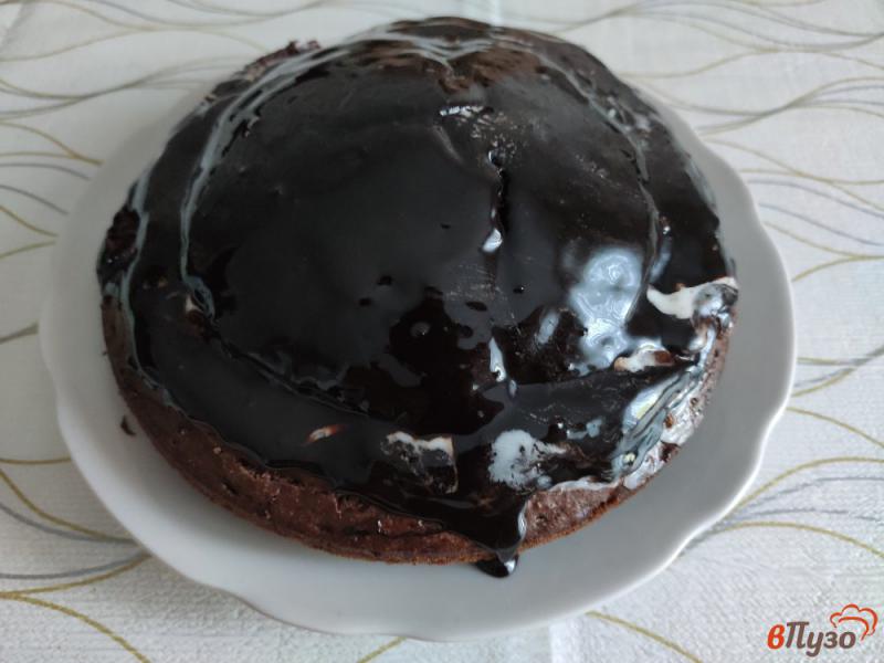 Фото приготовление рецепта: Шоколадный торт со сметанным кремом шаг №9