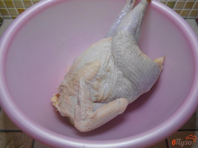 Фото приготовление рецепта: Курица домашняя запеченная с чесноком в рукаве шаг №1