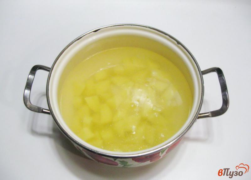 Фото приготовление рецепта: Суп с красной чечевицей и сосисками шаг №1