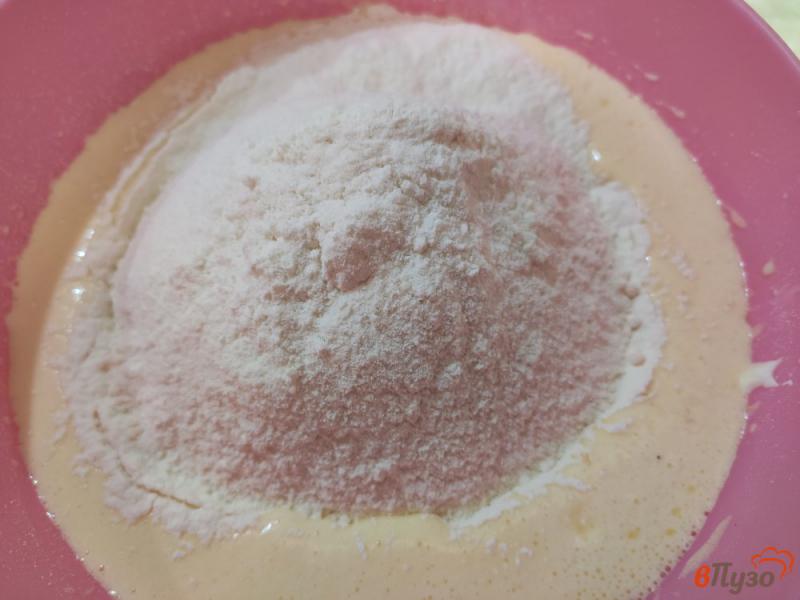 Фото приготовление рецепта: Песочное печенье с орехами шаг №4