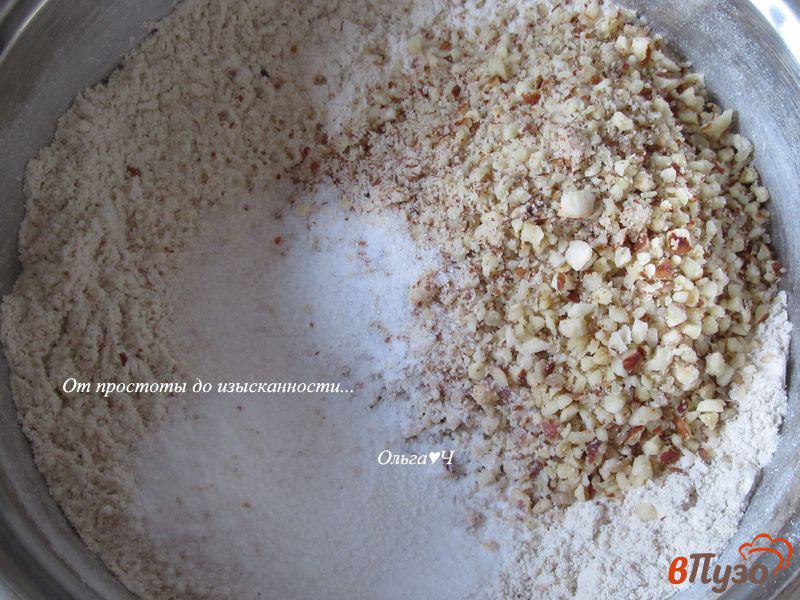 Фото приготовление рецепта: Цельнозерновое печенье с рикоттой и лесными орехами шаг №3