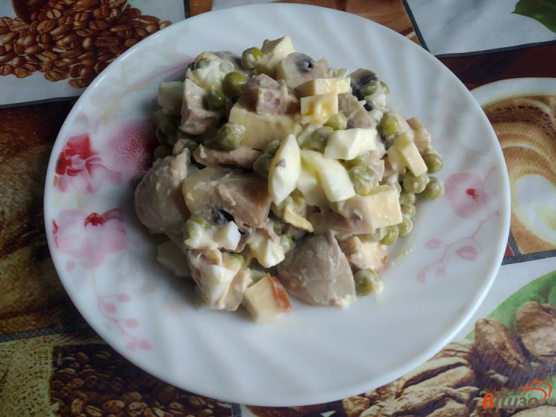 Фото приготовление рецепта: Салат с грибами шаг №10