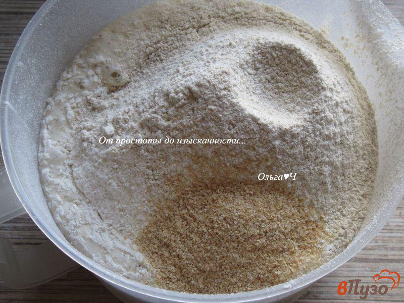Фото приготовление рецепта: Цельнозерновой ячменно-льняной хлеб шаг №4