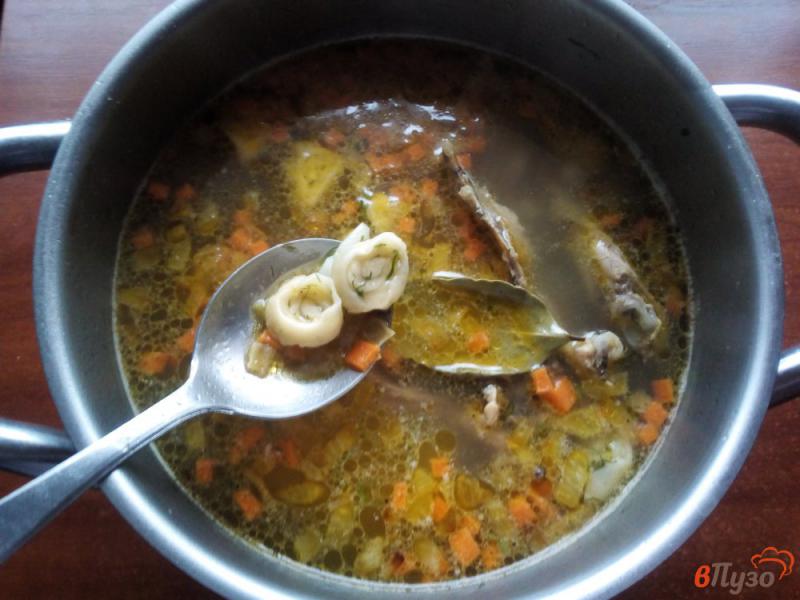 Фото приготовление рецепта: Суп с чесночными клецками шаг №10