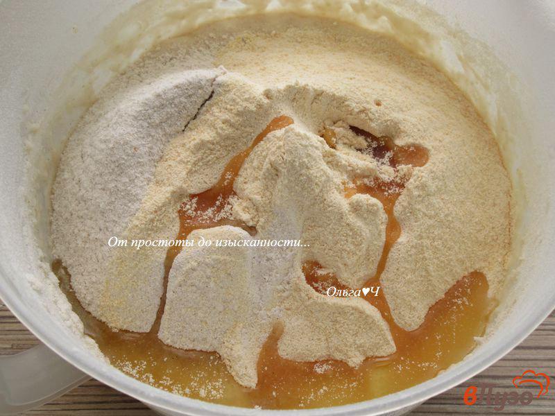 Фото приготовление рецепта: Цельнозерновой горохово-ячменный хлеб шаг №4