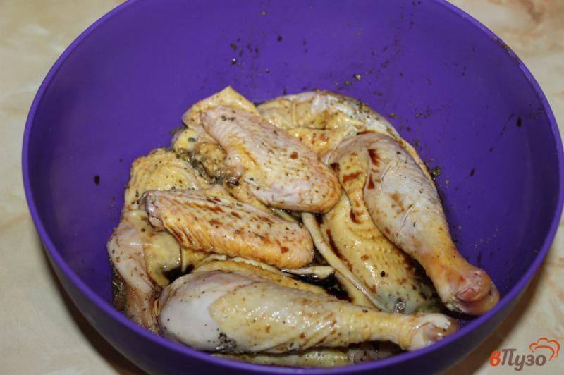 Фото приготовление рецепта: Курица запеченная в гранатовом соусе шаг №2