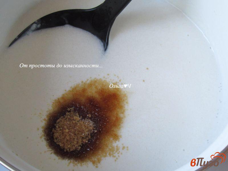 Фото приготовление рецепта: Кокосовая манная каша шаг №3
