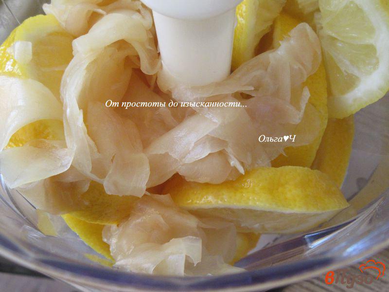 Фото приготовление рецепта: Мед с лимоном и имбирем шаг №1