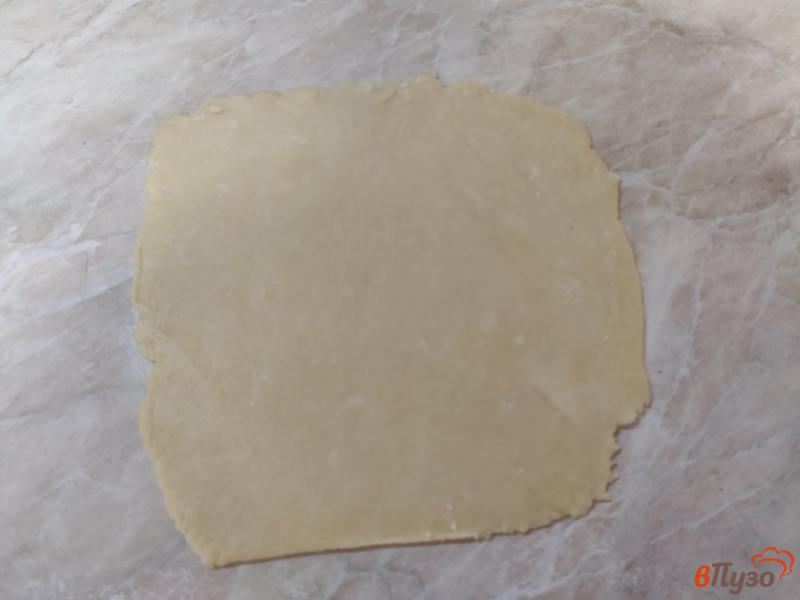 Фото приготовление рецепта: Солёное печенье с кунжутом шаг №6