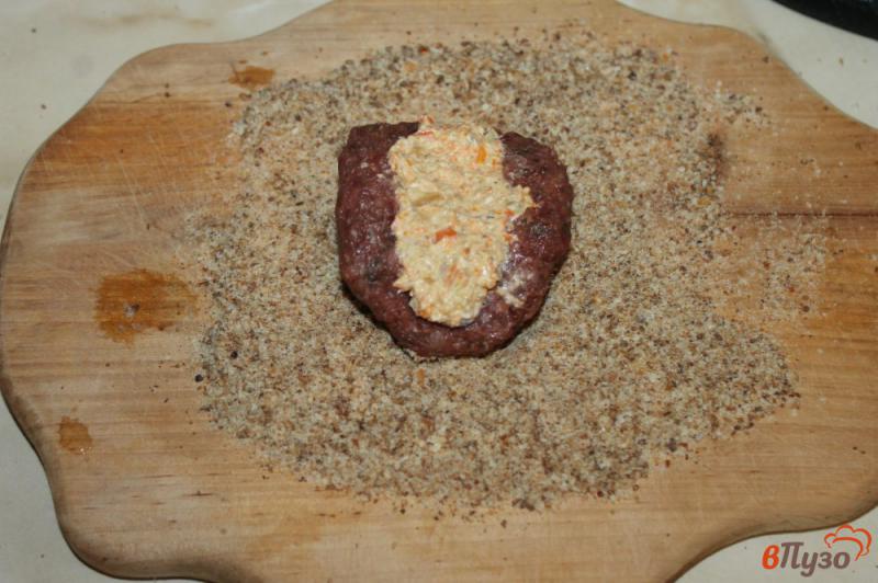 Фото приготовление рецепта: Котлеты из утиной грудки с овощами и плавленым сыром впрок шаг №6