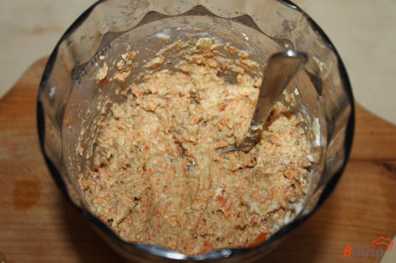 Фото приготовление рецепта: Котлеты из утиной грудки с овощами и плавленым сыром впрок шаг №4