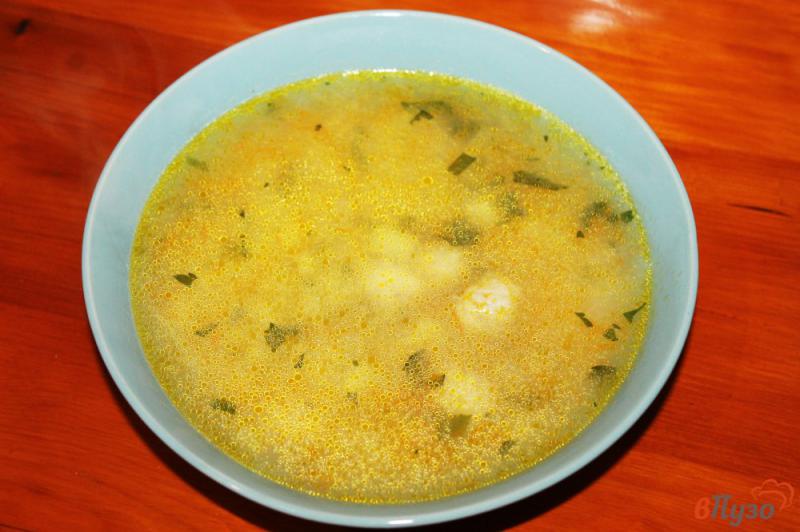 Фото приготовление рецепта: Суп с кус - кусом и рыбными фрикадельками для деток шаг №7