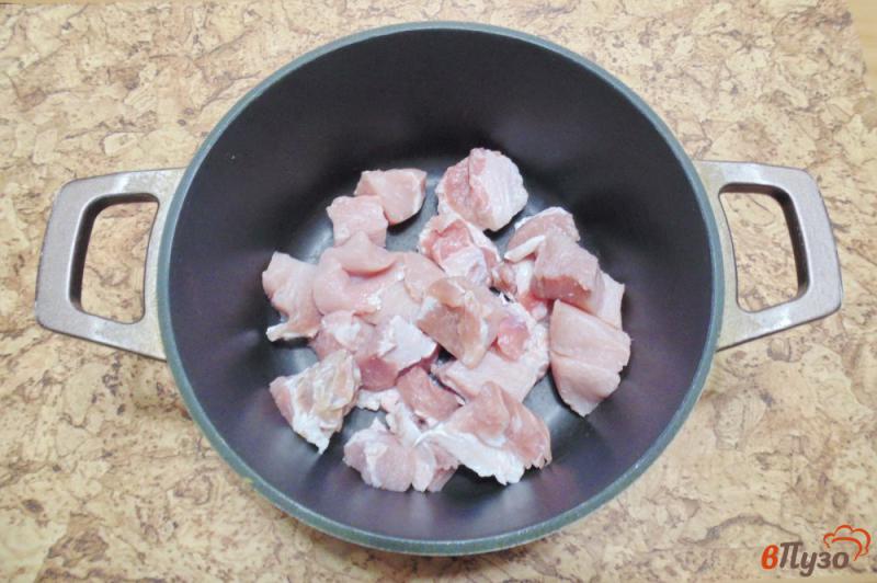 Фото приготовление рецепта: Свинина «Пикантная» с солеными огурцами шаг №1