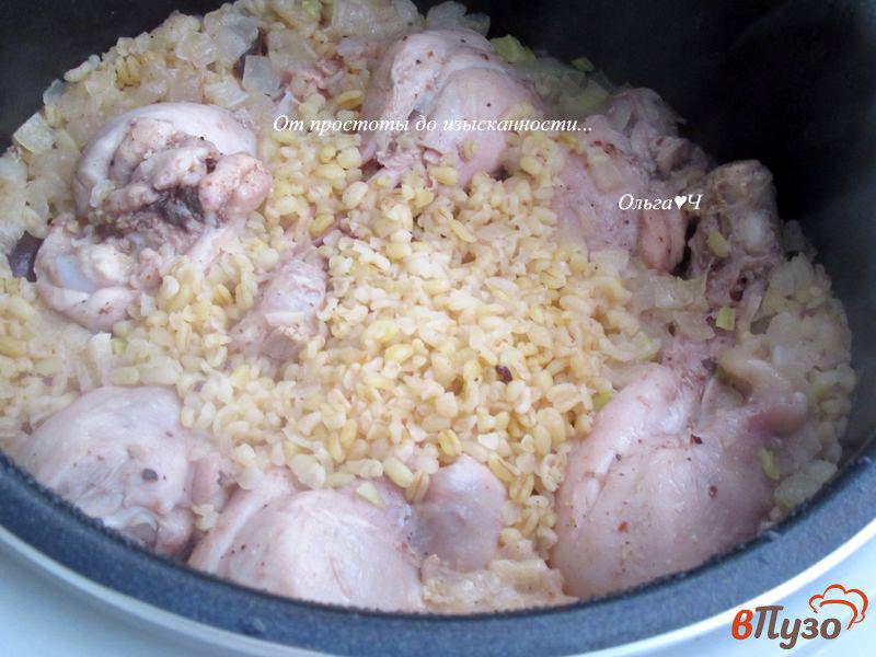 Фото приготовление рецепта: Плов с курицей и финиками по-мароккански шаг №6