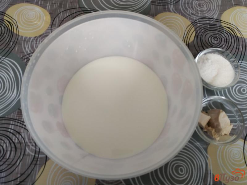 Фото приготовление рецепта: Батон молочный шаг №1