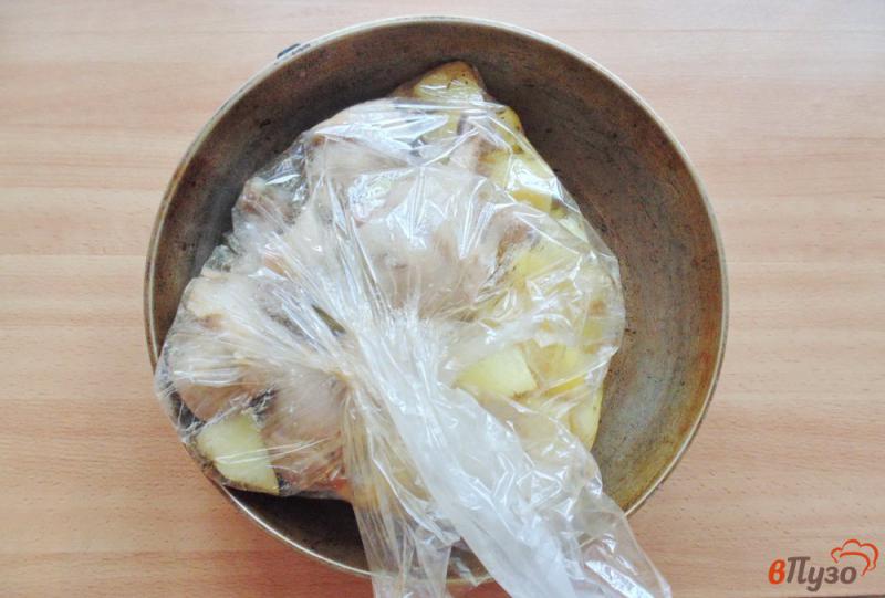 Фото приготовление рецепта: Курица с овощами в рукаве шаг №6