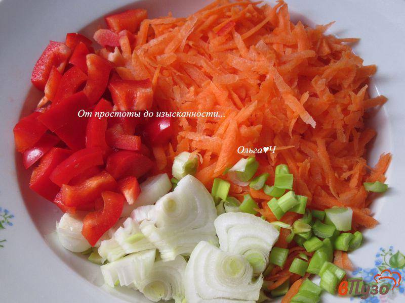 Фото приготовление рецепта: Скумбрия с овощами в рукаве шаг №2