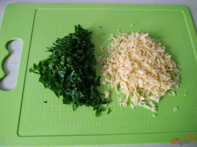 Фото приготовление рецепта: Куриное филе в кляре с зеленью шаг №5