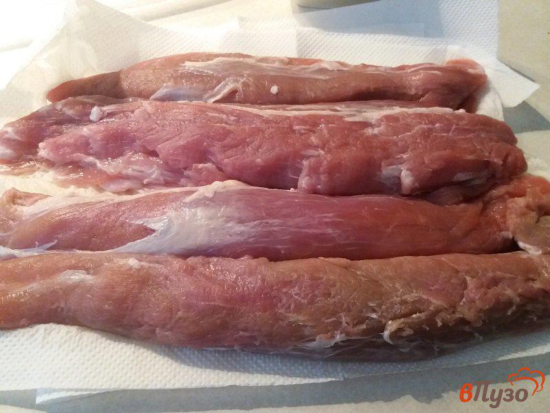 Фото приготовление рецепта: Вяленое мясо из свиной вырезки шаг №1