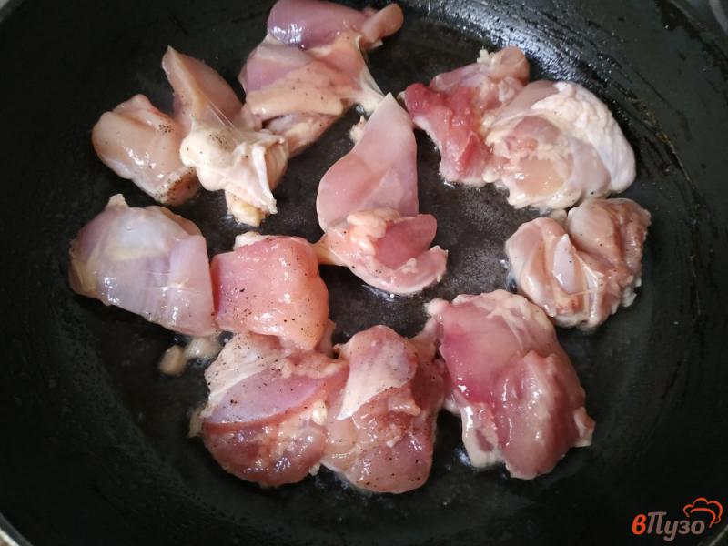 Фото приготовление рецепта: Гречка с куриным мясом шаг №3