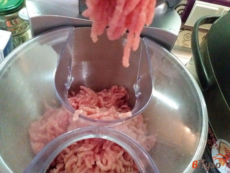 Фото приготовление рецепта: Котлеты из свинины на пару шаг №2