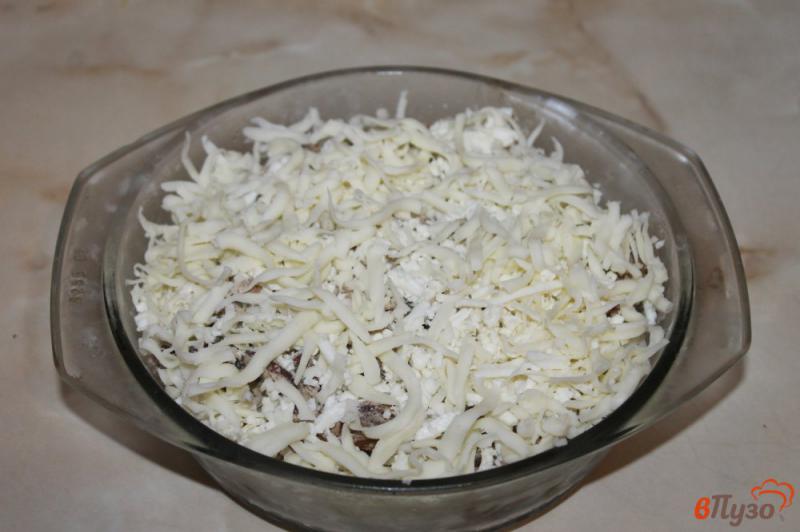 Фото приготовление рецепта: Жульен из мидий с белыми грибами шаг №7