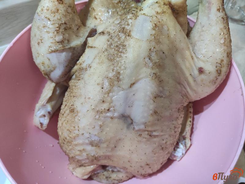 Фото приготовление рецепта: Курица запечённая в медово-соевом маринаде шаг №1