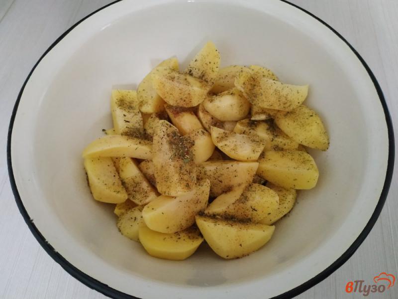 Фото приготовление рецепта: Картофель запечённый с грибами в рукаве шаг №2