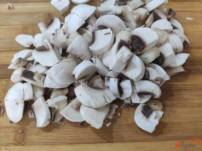 Фото приготовление рецепта: Блинчики с грибами шаг №2
