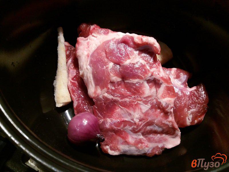 Фото приготовление рецепта: Щи из сежей капусты со свиными ребрышками шаг №1