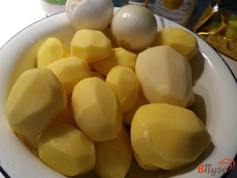 Фото приготовление рецепта: Картофельная бабка шаг №3