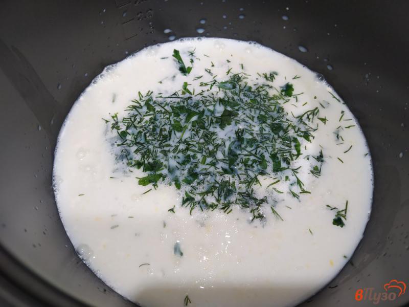 Фото приготовление рецепта: Адыгейский сыр с зеленью в мультиварке шаг №6