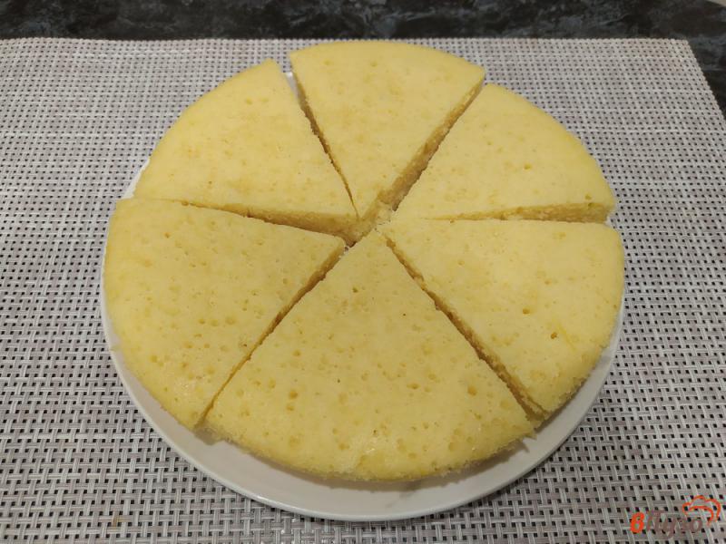 Фото приготовление рецепта: Лимонный пирог в мультиварке шаг №7