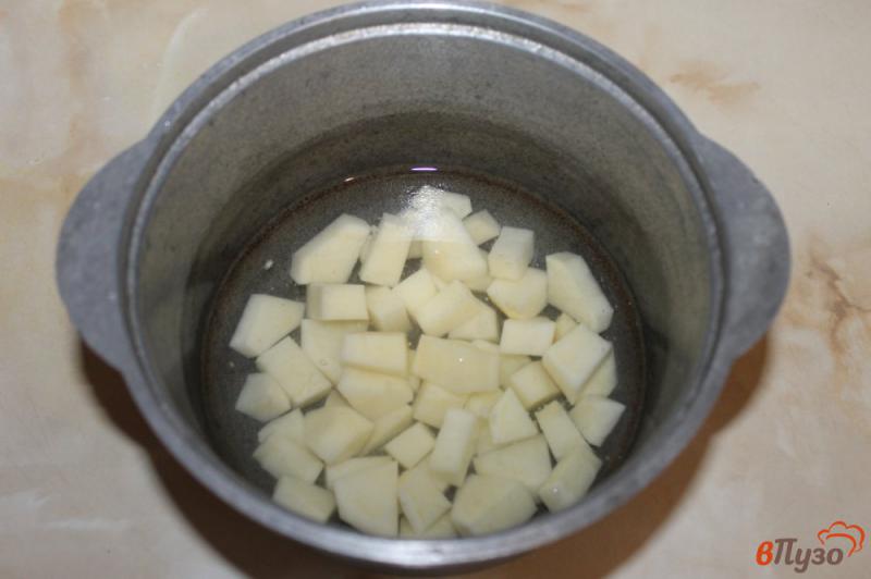 Фото приготовление рецепта: Суп с кроликом и вермишелью шаг №1
