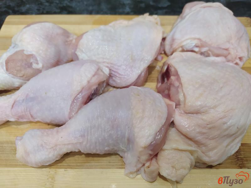 Фото приготовление рецепта: Гречка с куриными окорочками в мультиварке шаг №2