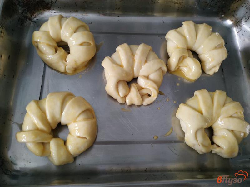 Фото приготовление рецепта: Пирожки духовые с яблочным повидлом шаг №13