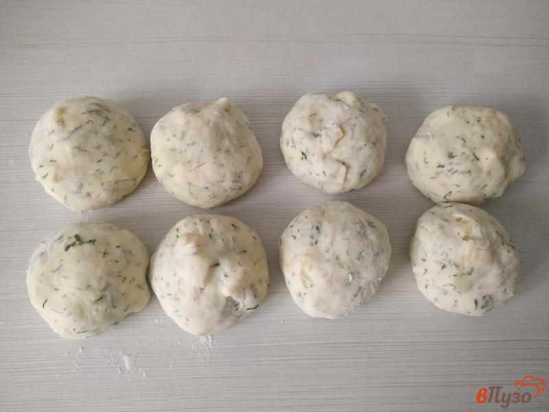 Фото приготовление рецепта: Булочки с сыром и с зеленью шаг №9