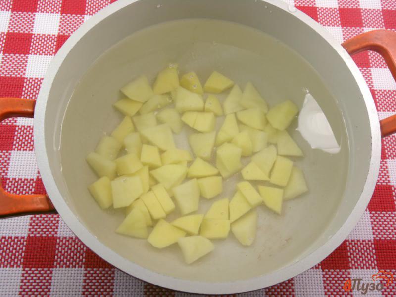 Фото приготовление рецепта: Суп овощной с кускусом и беконом шаг №1