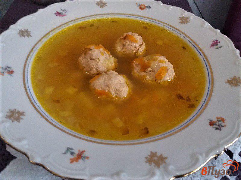 Фото приготовление рецепта: Суп с фрикадельками шаг №11